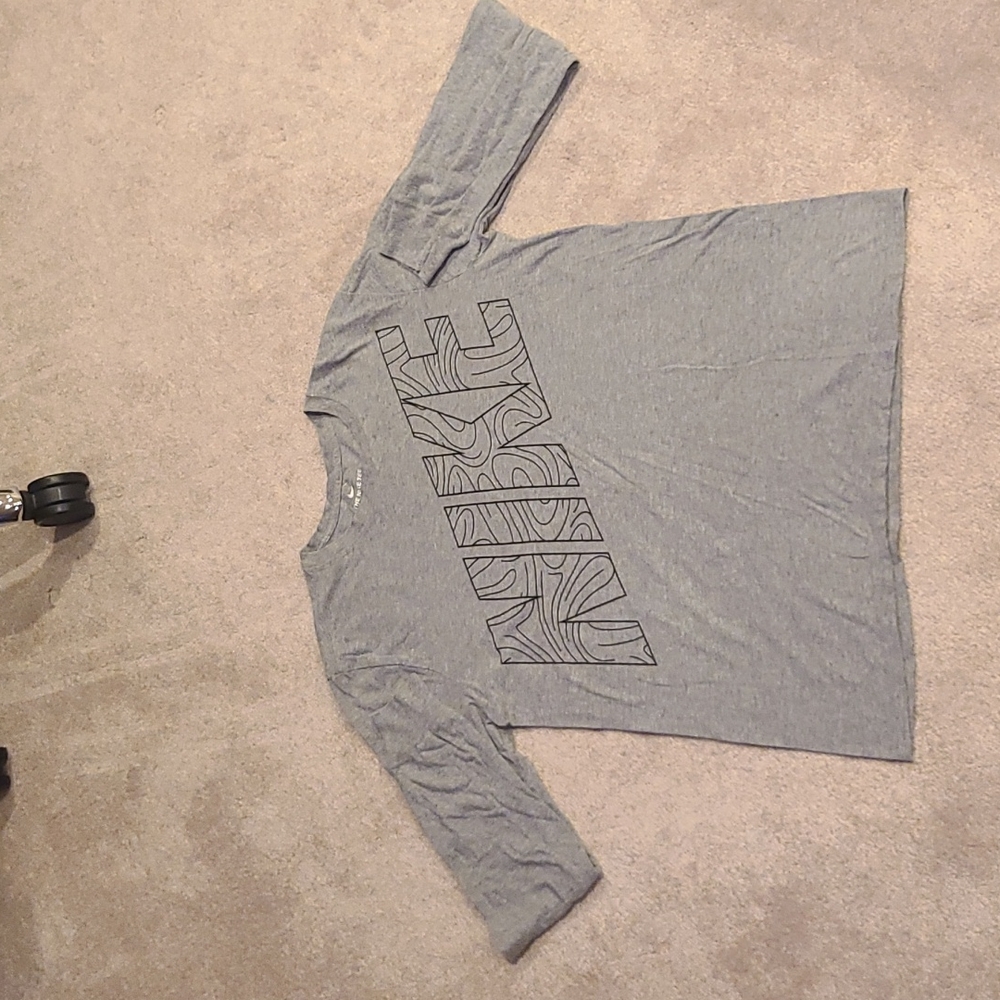 Nike Artistic Logo Long Sleeve Shirt, M